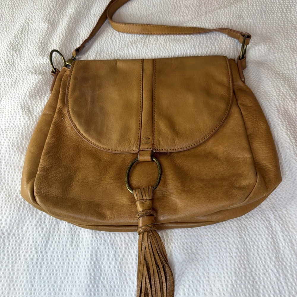 Lucky Brand Carmel Leather Front Snap Flap Tassel Large Purse Crossbody